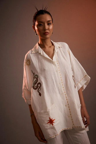 Kinga Csilla - Hestia Token Shirt