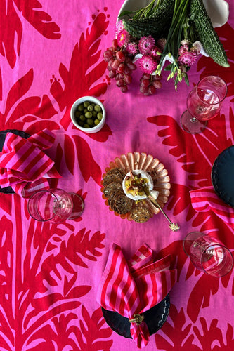 Loco Living (tablecloth)