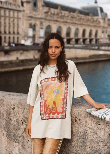 Kinga Csilla - Hibiscus Tee
