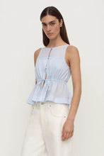 assembly label suzie top