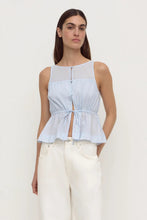 assembly label suzie top