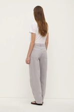 Assembly Label -  High rise barrel jean (light grey)