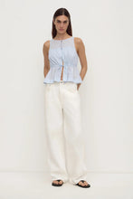 assembly label suzie top