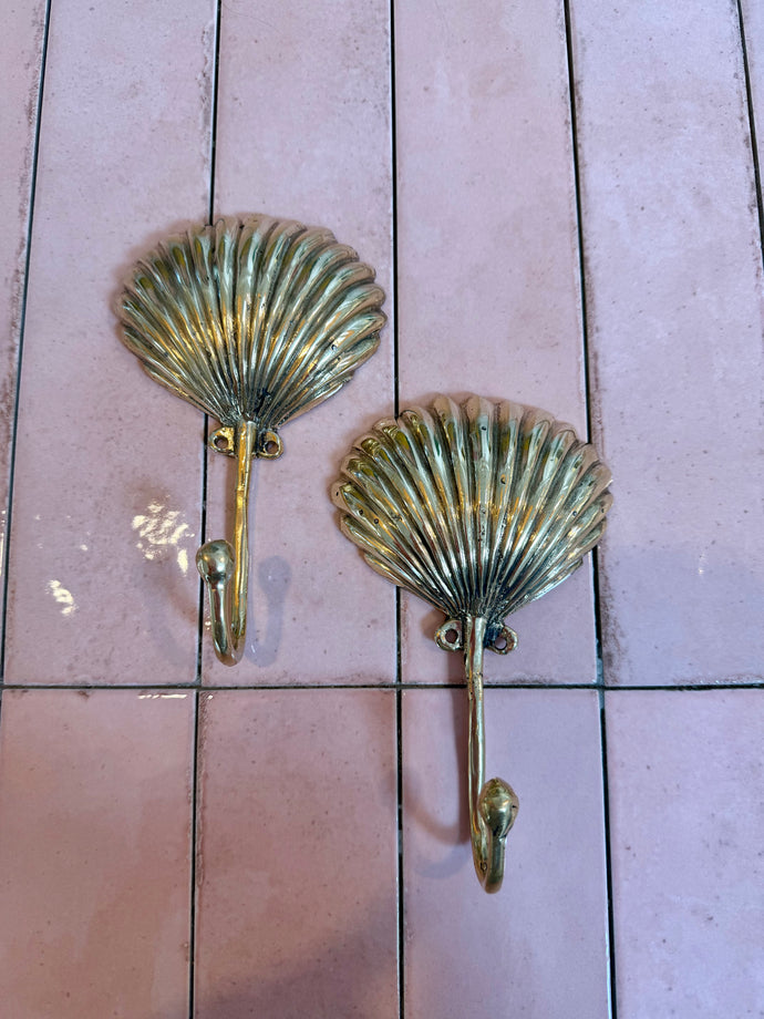 Brass Scallop Hooks