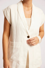 Eb + Ive/Maris Blazer Vest