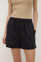 assembly label everyday linen short