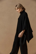 Samira Poncho